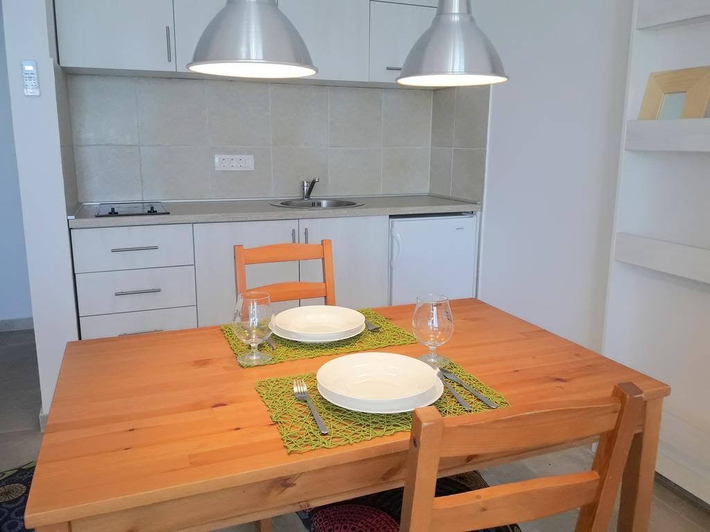 סוטומורה Two Palms Apartment מראה חיצוני תמונה